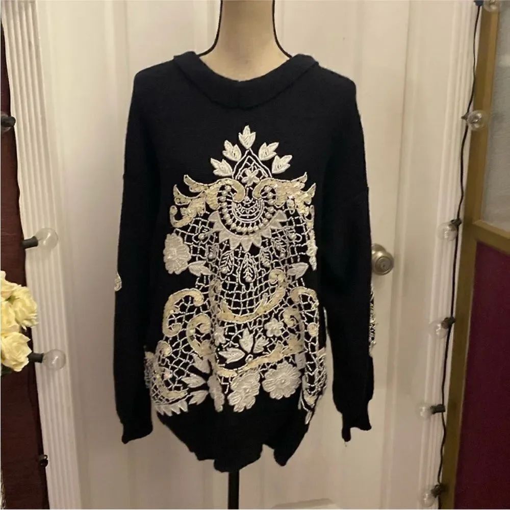 Bonnie Boerer Black Sweater with White Detailing, M